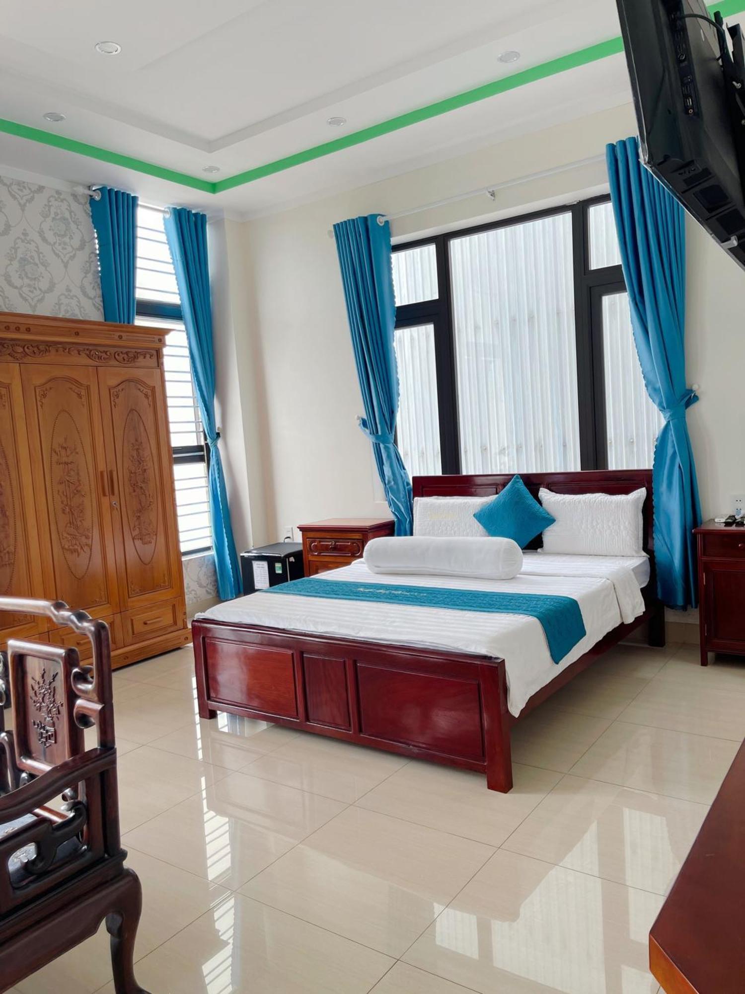 Anh Tuấn Hotel&Coffee - Pleiku, Gia Lai Ngoại thất bức ảnh