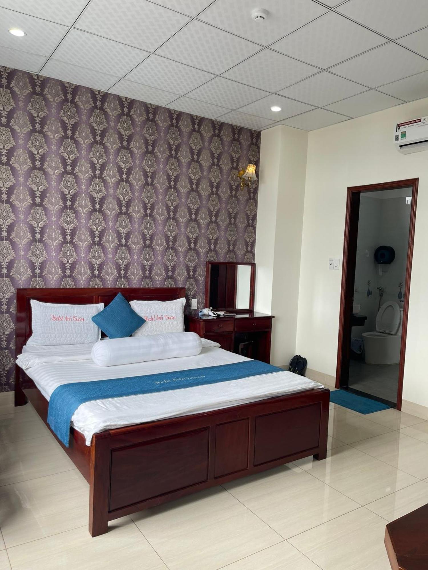 Anh Tuấn Hotel&Coffee - Pleiku, Gia Lai Ngoại thất bức ảnh