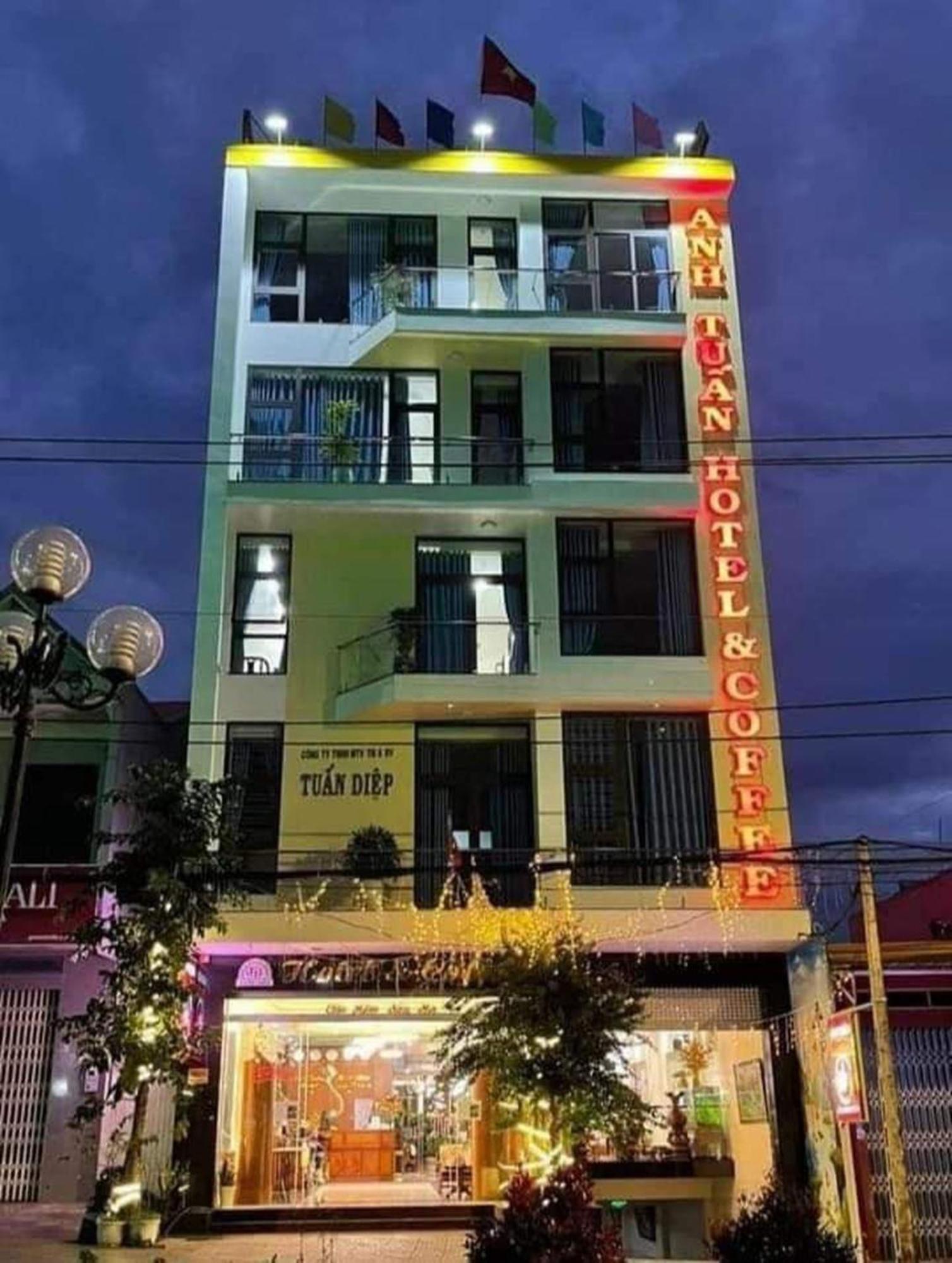 Anh Tuấn Hotel&Coffee - Pleiku, Gia Lai Ngoại thất bức ảnh